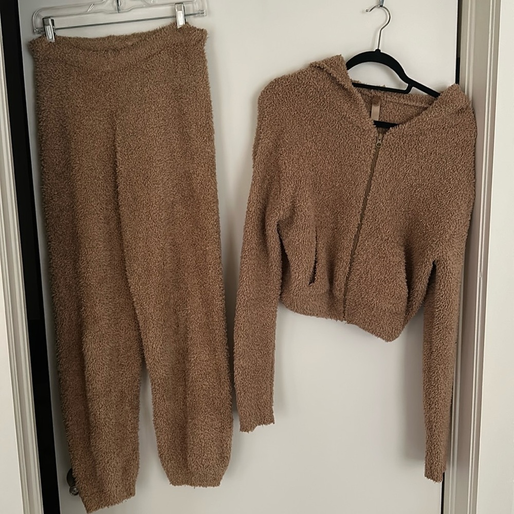 Skims sweat set